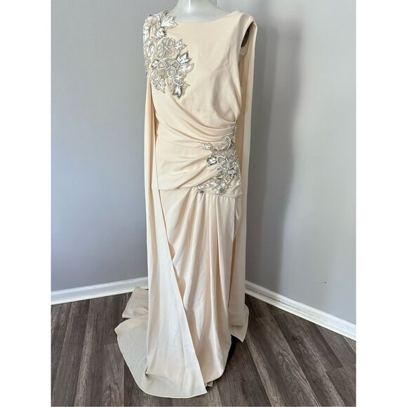 Zuhair Murad Embroidered Cady Cape Gown SIZE 8 $4950 - Picture 8 of 16